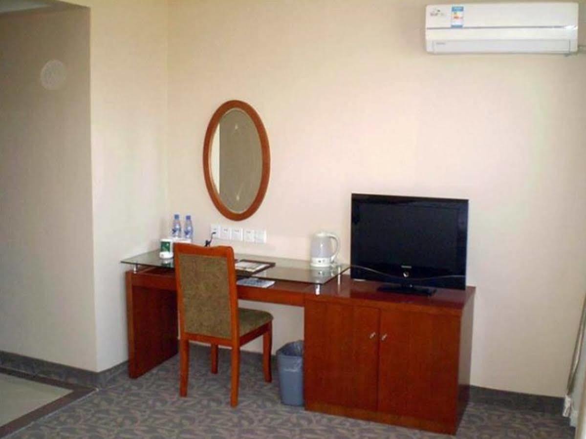 Greentree Inn Jiangsu Wuxi Hubin Business Street Business Hotel Wuxi (Jiangsu) Exterior foto